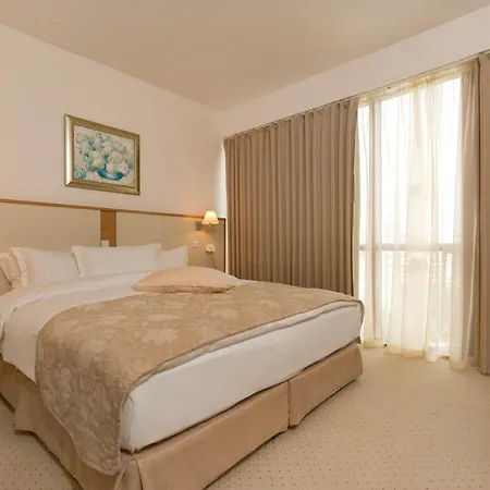 Apollo - Premium , Pools & Free Beach, Individual Ac In Every Hotel 4*