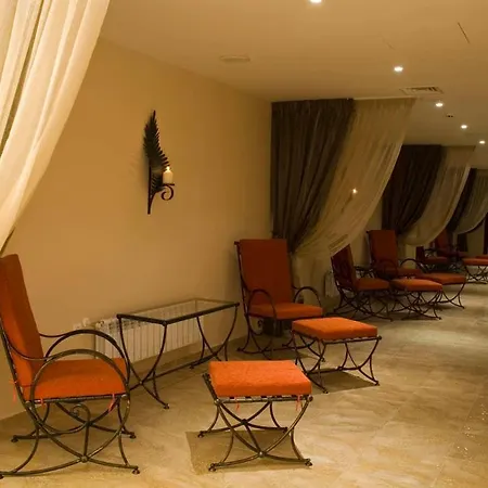 Apollo - Ultra , Pools & Free Beach, Individual Ac In Every