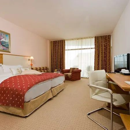 Apollo - Ultra , Pools & Free Beach, Individual Ac In Every 4*