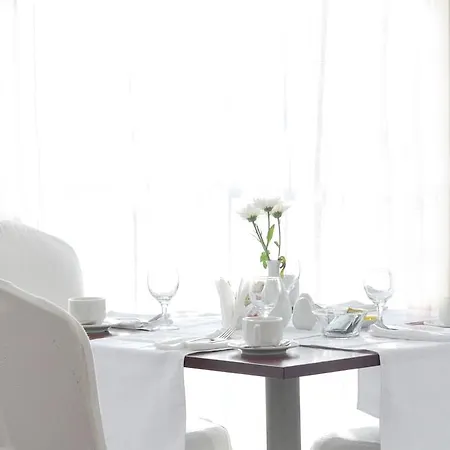 Apollo - , Indoor & Outdoor Pools & Individual Ac In Every Золотые Пески