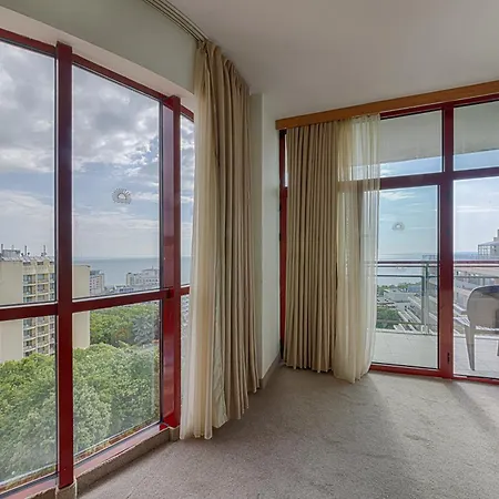 Apollo - Ultra - Private Riviera Hotel