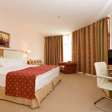 Hotel Apollo Resort & Concept 4*