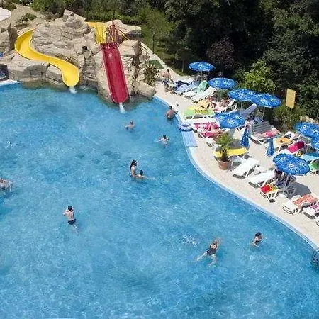 Apollo Resort & Concept Hotel 4*